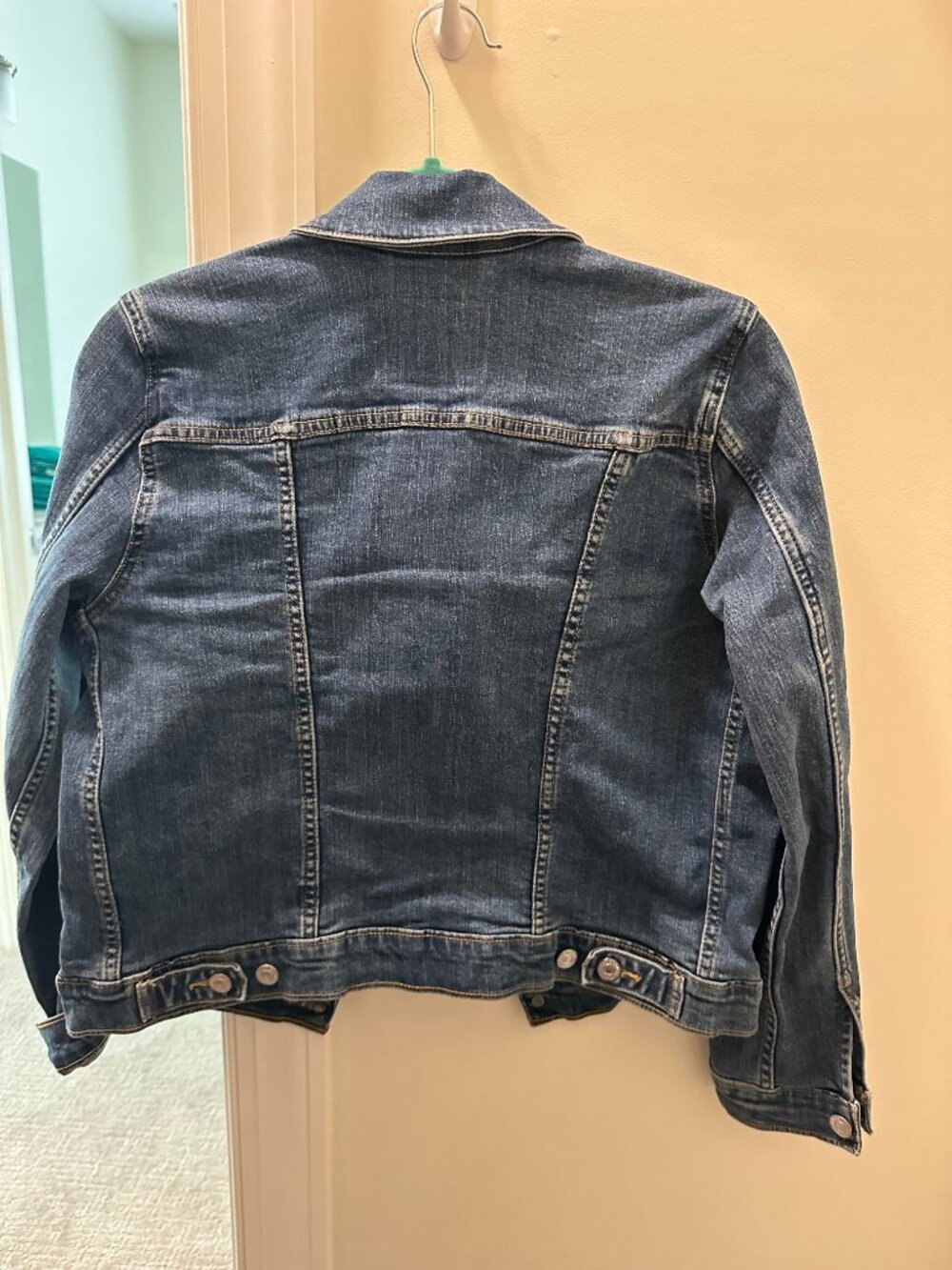 Levi's denim jacket - Picture 3 of 3